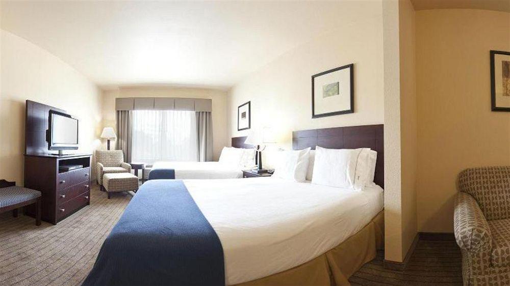 Holiday Inn Express Hotel & Suites Marshall By Ihg Zewnętrze zdjęcie