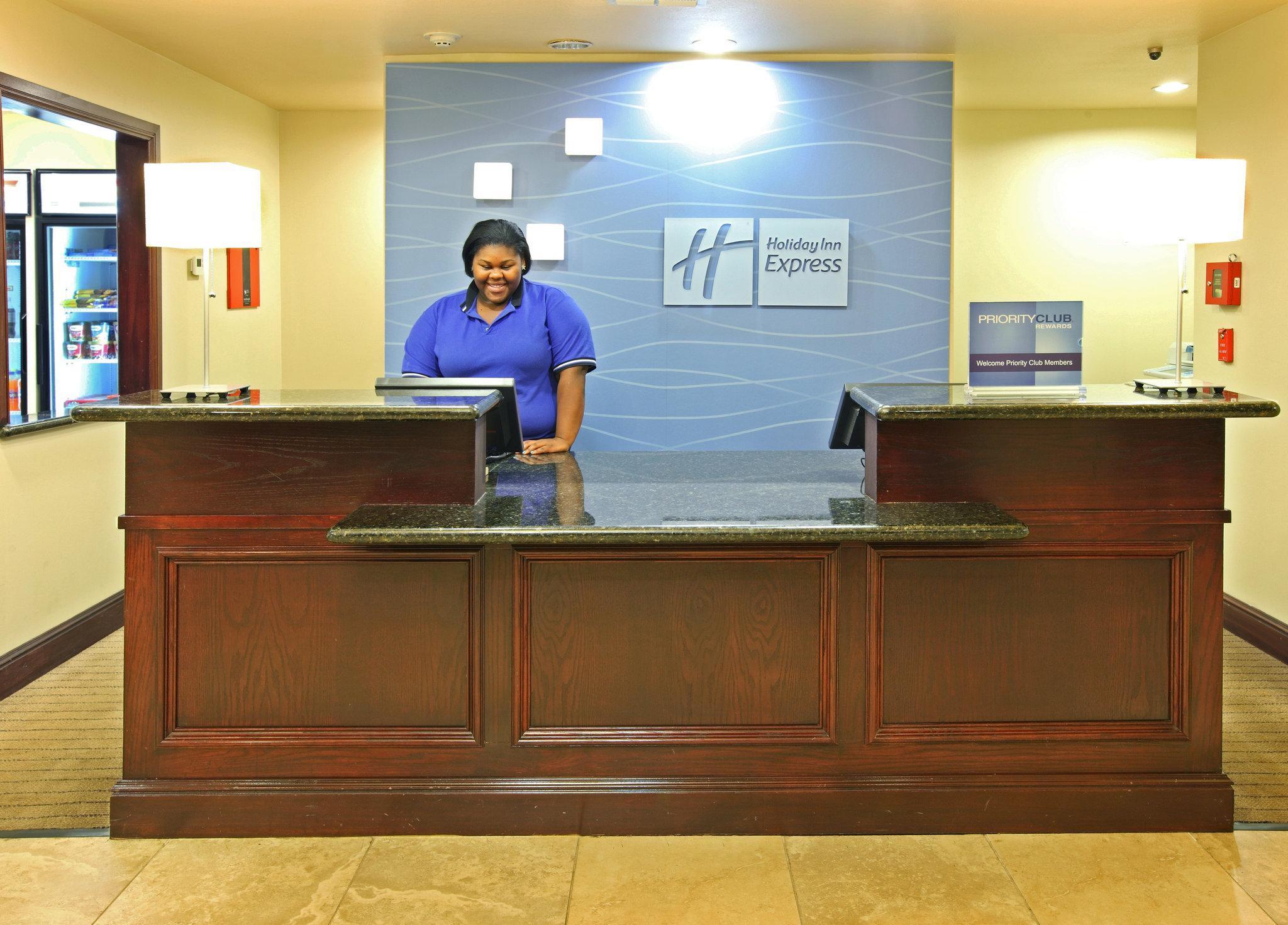 Holiday Inn Express Hotel & Suites Marshall By Ihg Zewnętrze zdjęcie
