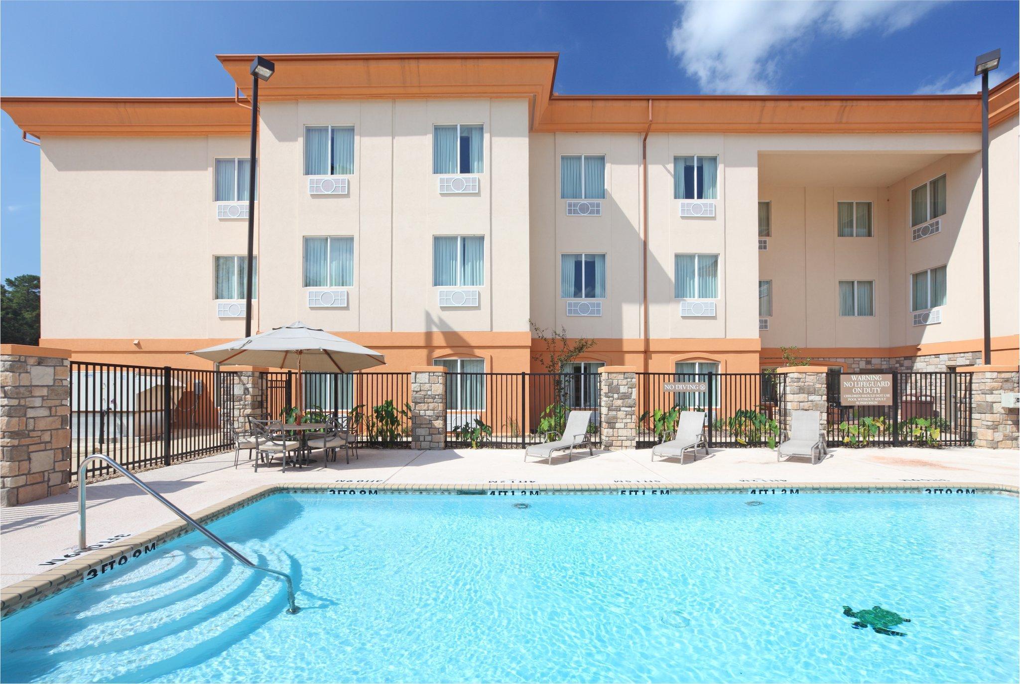 Holiday Inn Express Hotel & Suites Marshall By Ihg Zewnętrze zdjęcie