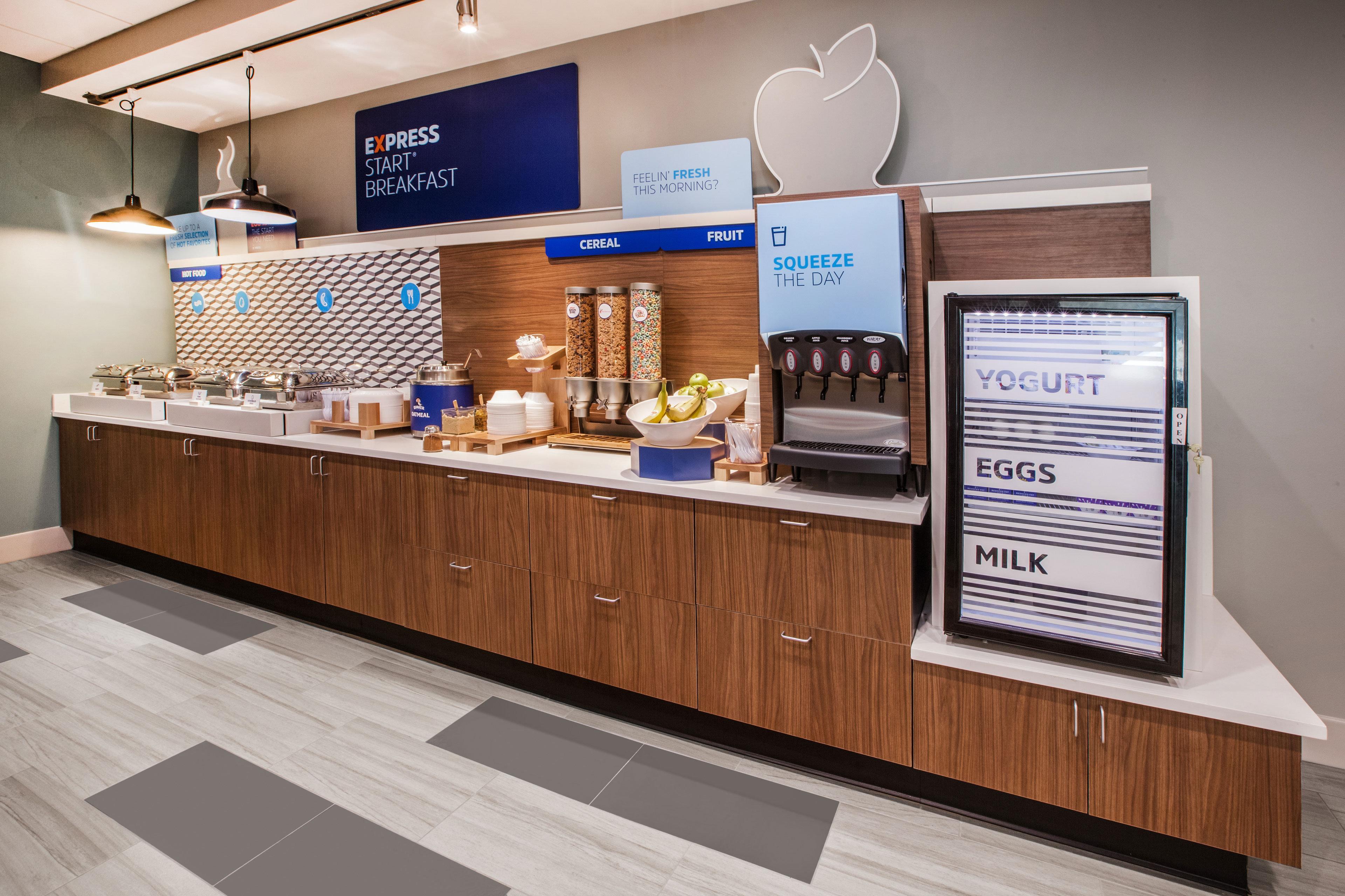 Holiday Inn Express Hotel & Suites Marshall By Ihg Zewnętrze zdjęcie