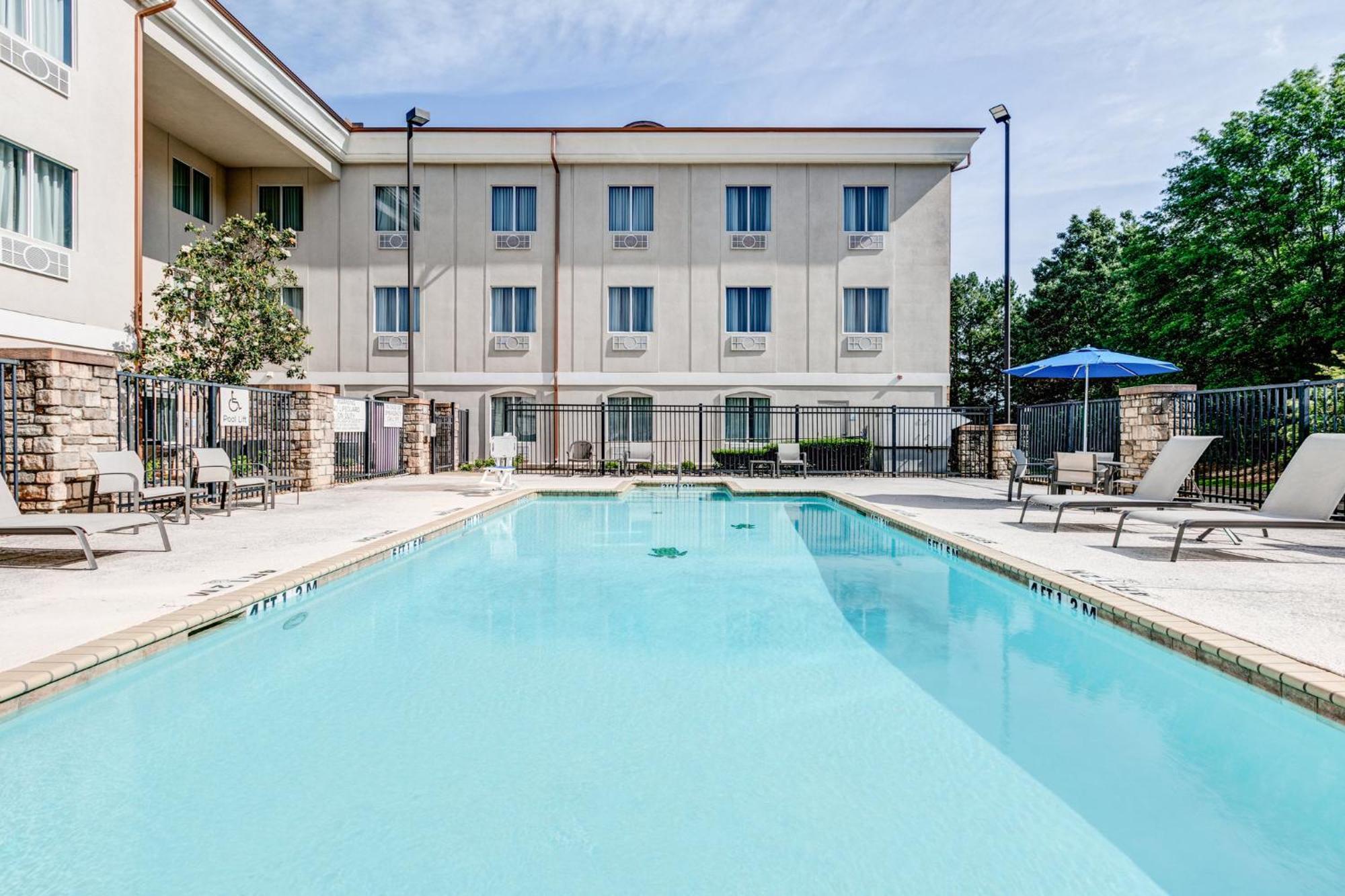 Holiday Inn Express Hotel & Suites Marshall By Ihg Zewnętrze zdjęcie