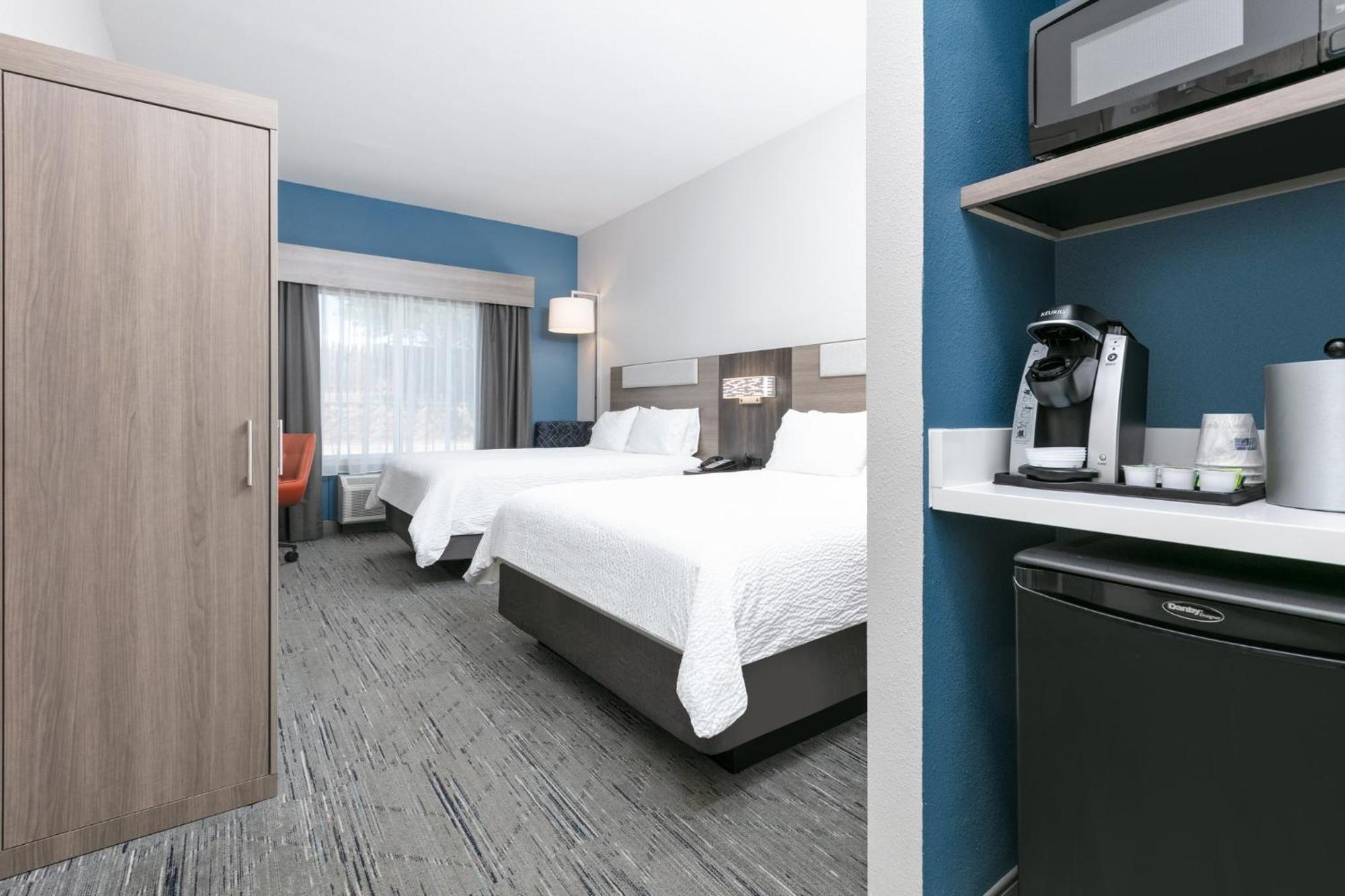 Holiday Inn Express Hotel & Suites Marshall By Ihg Zewnętrze zdjęcie
