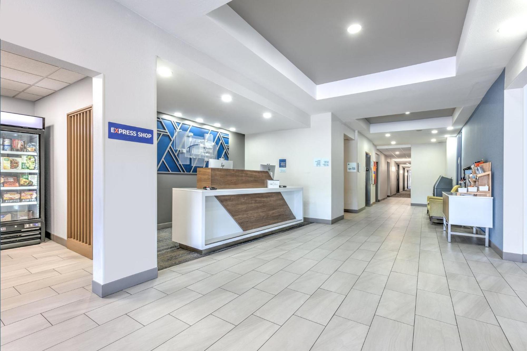 Holiday Inn Express Hotel & Suites Marshall By Ihg Zewnętrze zdjęcie